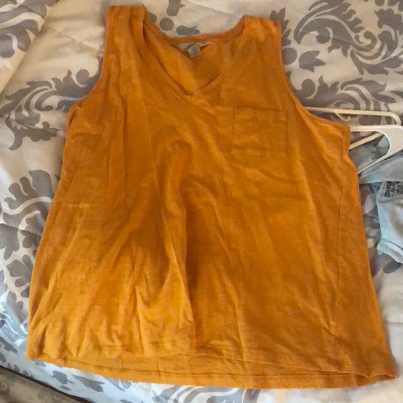 Rustic yellow shirt - Picture 2 of 2